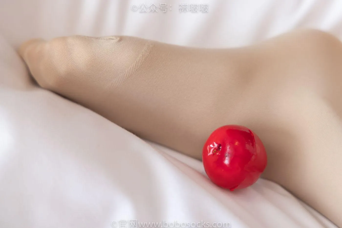 [BoBoSocks袜啵啵]NO.054 小甜豆与稚予-给大家拜年啦 [139P]插图7